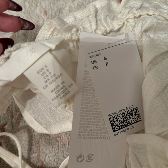H&M white linen top - Picture 3 of 3